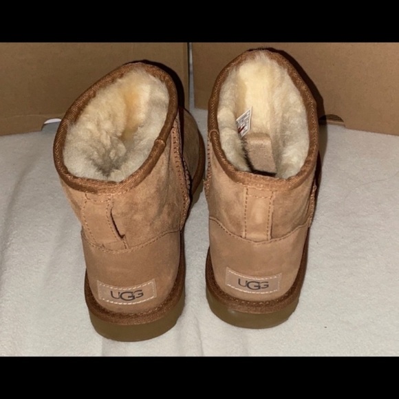UGG CLASSIC MINI - Picture 3 of 5